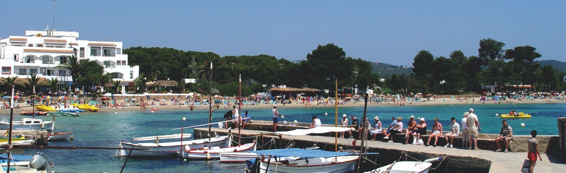 accessible-accommodation-in-es-cana-banner