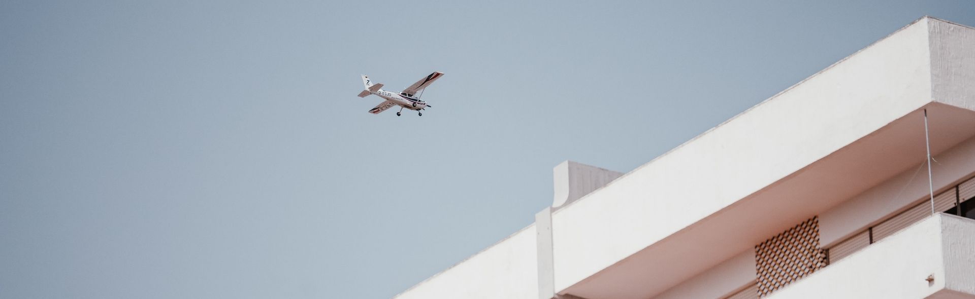 accessible-holidays-in-alvor-banner