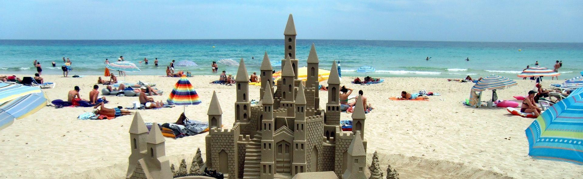 accessible-holidays-in-cala-millor-banner