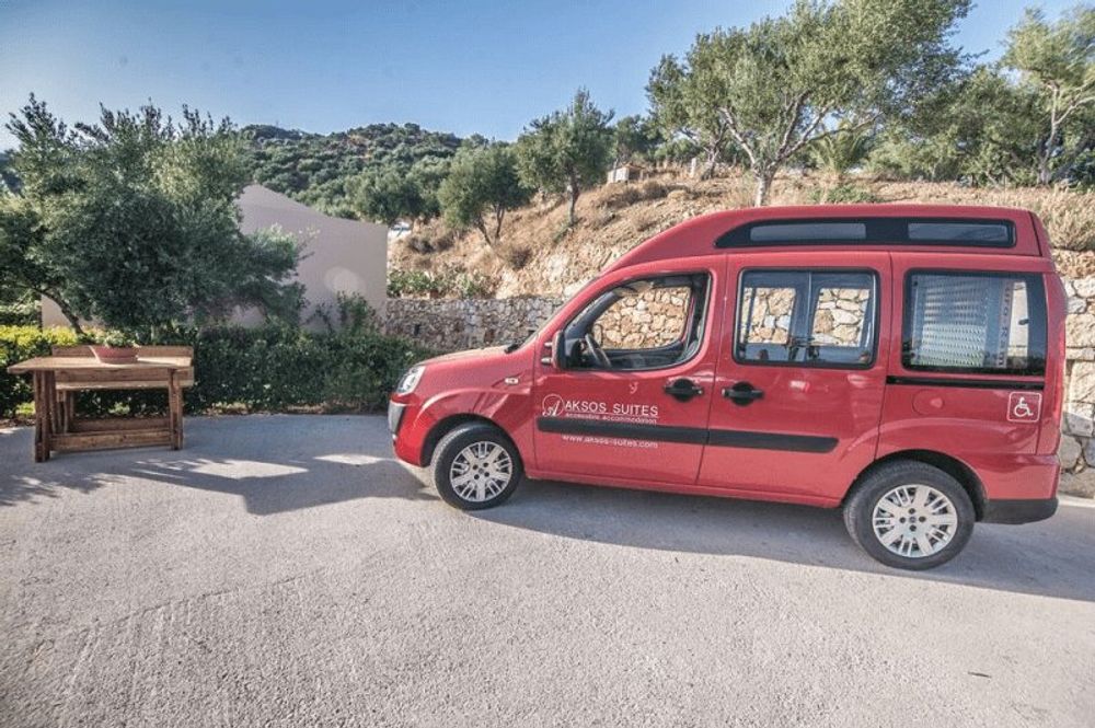 Example of adapted transfers at the Aksos Suites in Crete, Greece