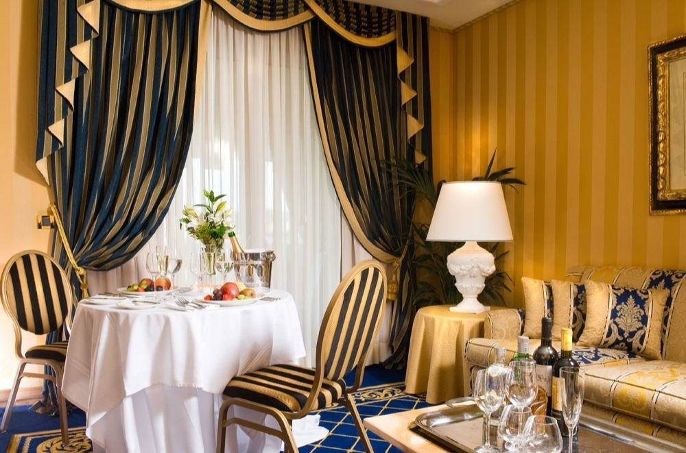 24 hour room service delivered to your room 