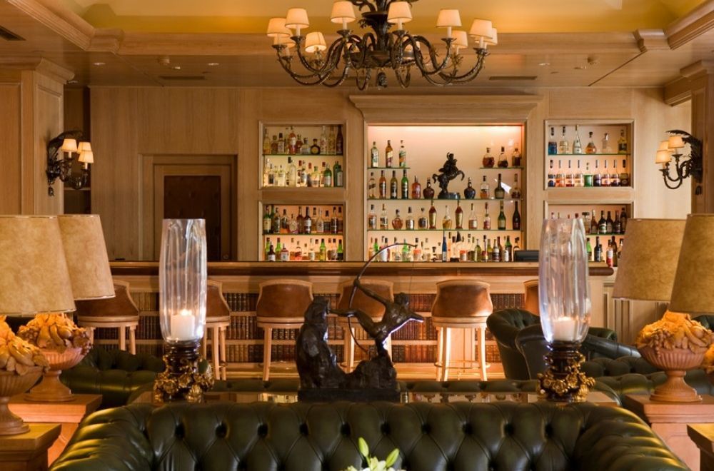 on-site hotel bar, fully stocked with alcohol