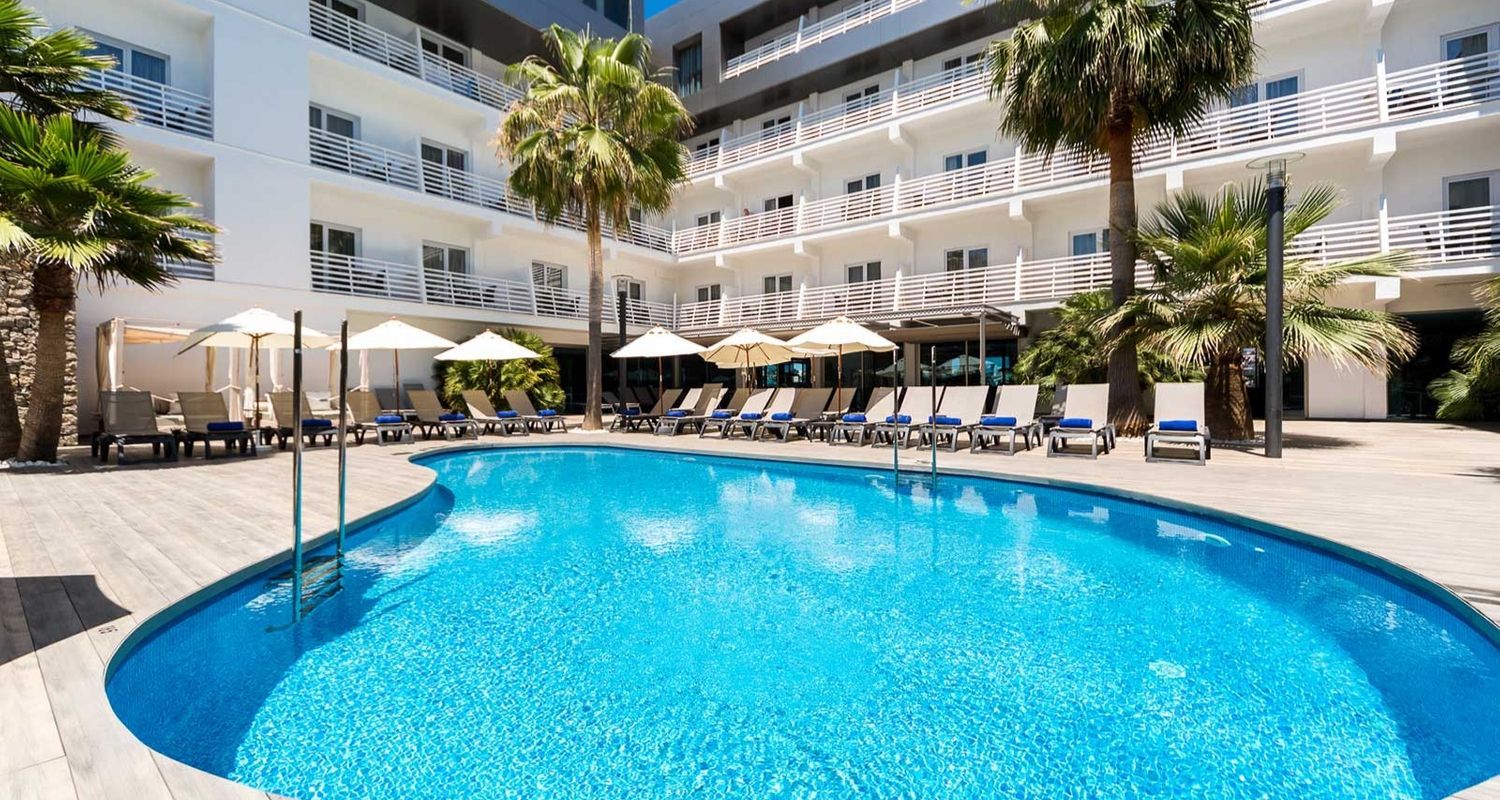 barcelo hamilton menorca outdoor swimming pool