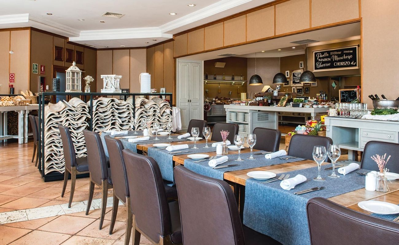 indoor restaurant and dining room