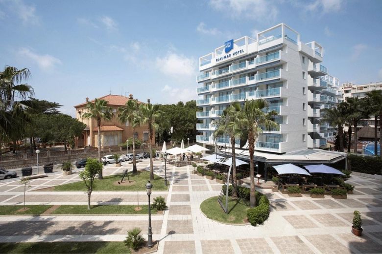 Accessible holiday at Blaumar Hotel