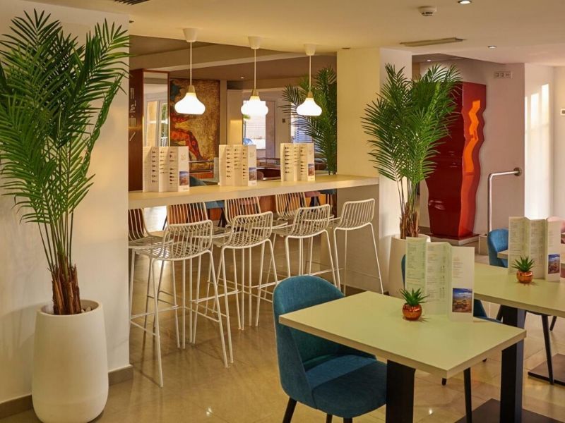 indoor restaurant and dining area