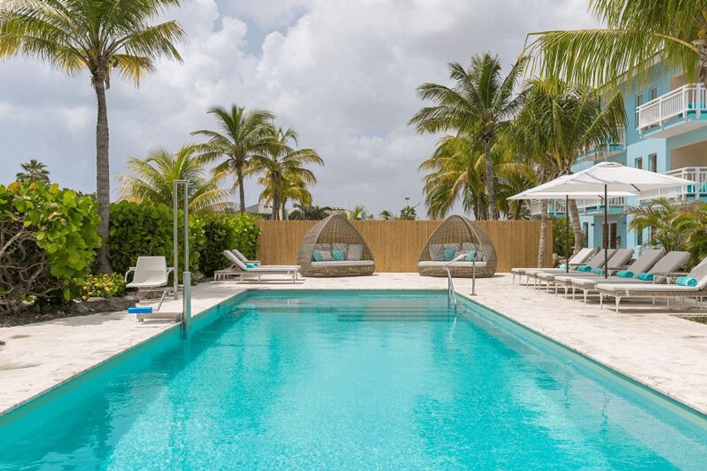 Example of a pool hoist at the Dolphin Suites Curacao in Curacao, The Caribbean