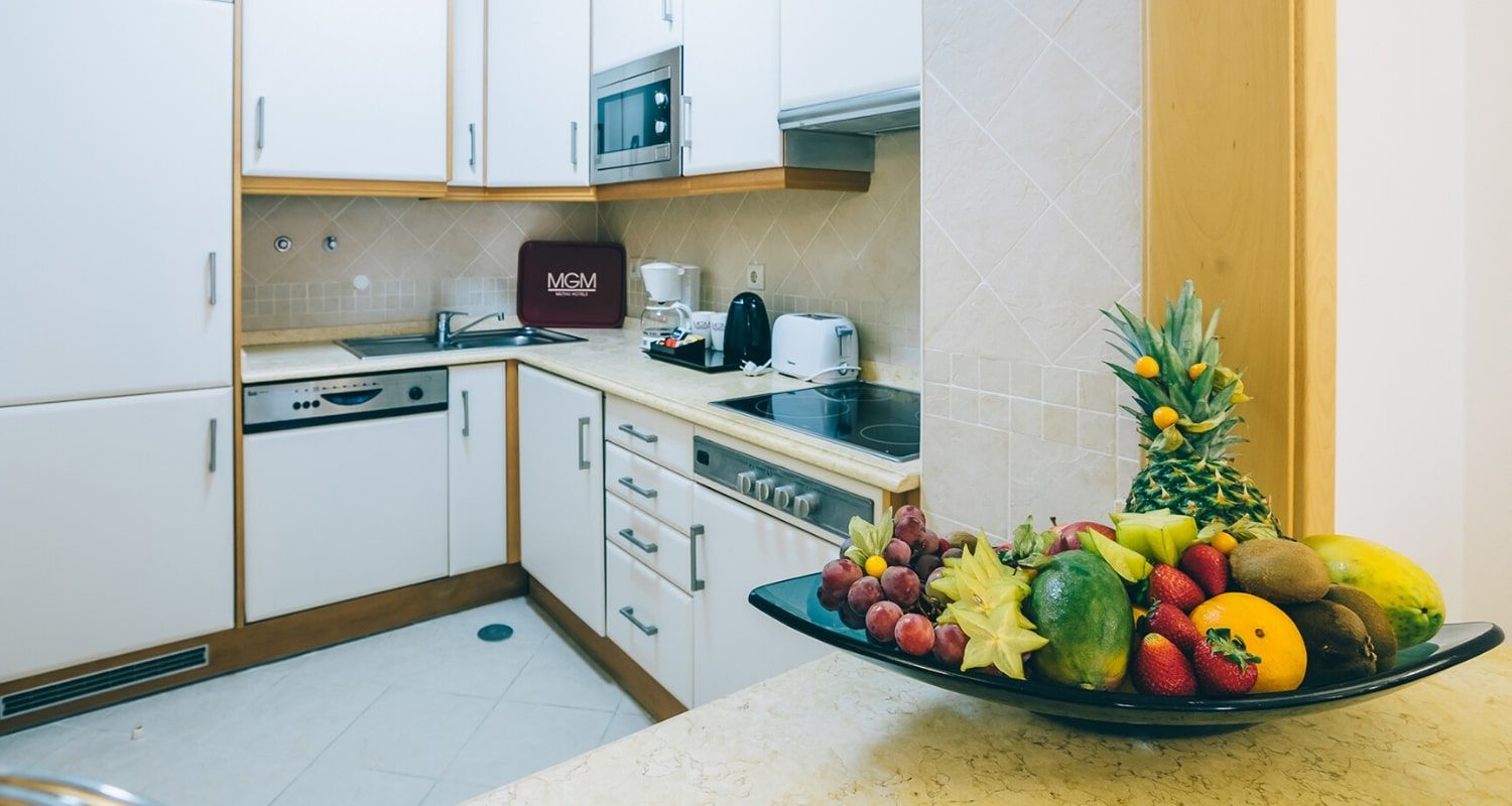 kitchen with all of the appliances