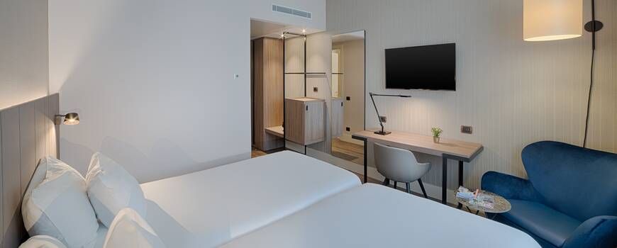 bright and spacious bedroom