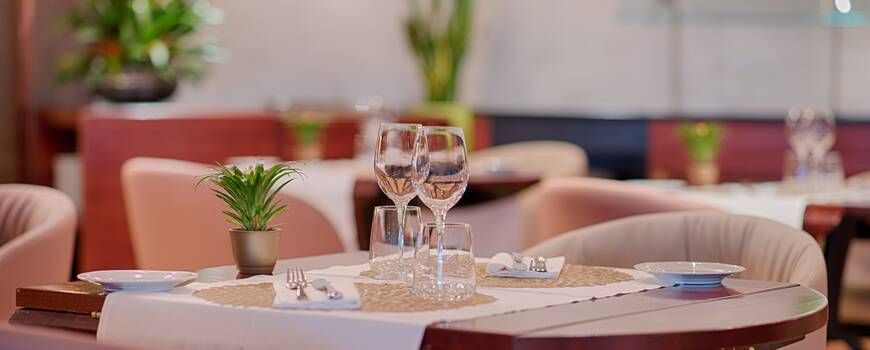 indoor restaurant and dining room