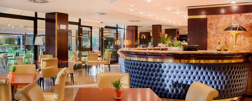 indoor restaurant and dining room