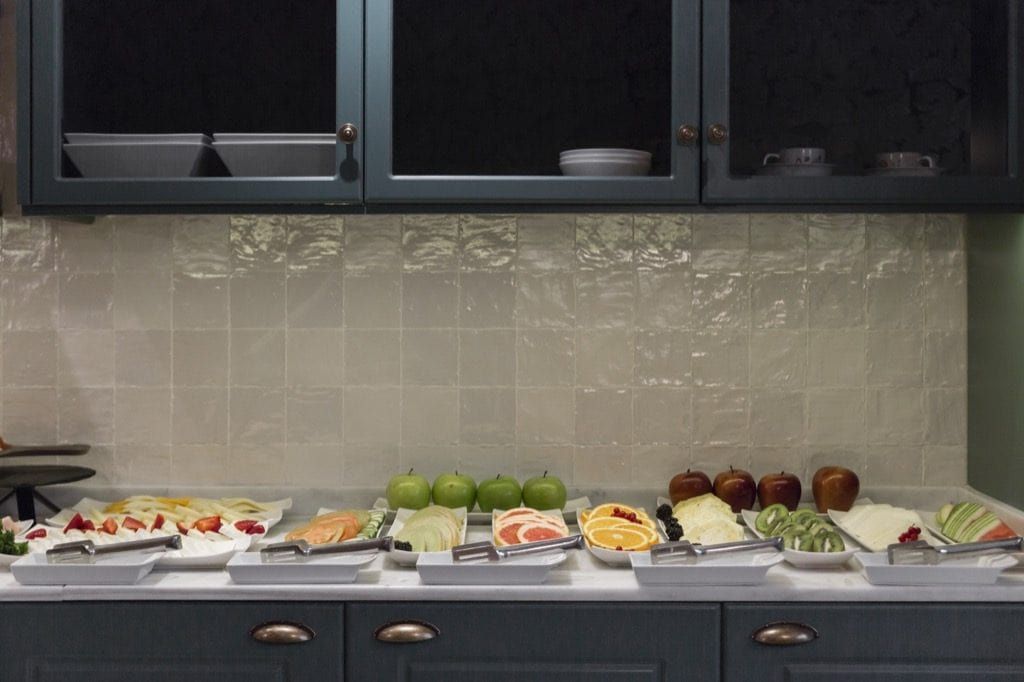 indoor breakfast buffet and dining room