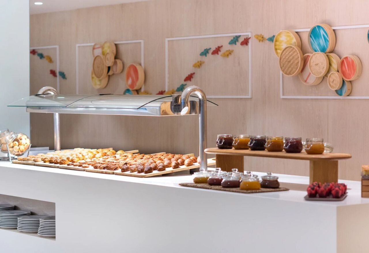 indoor restaurant and dining room