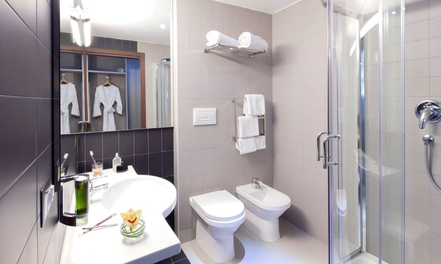 spacious hotel bathroom