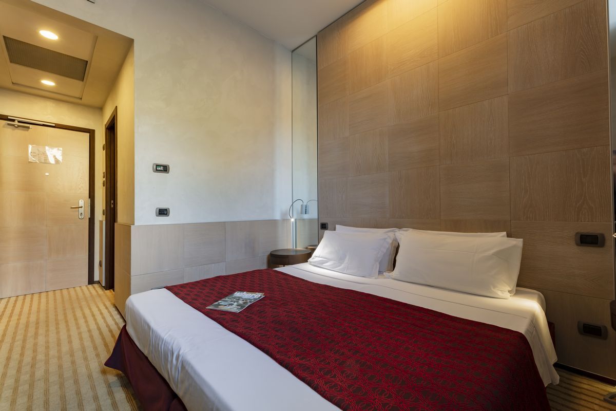 bright and spacious double room