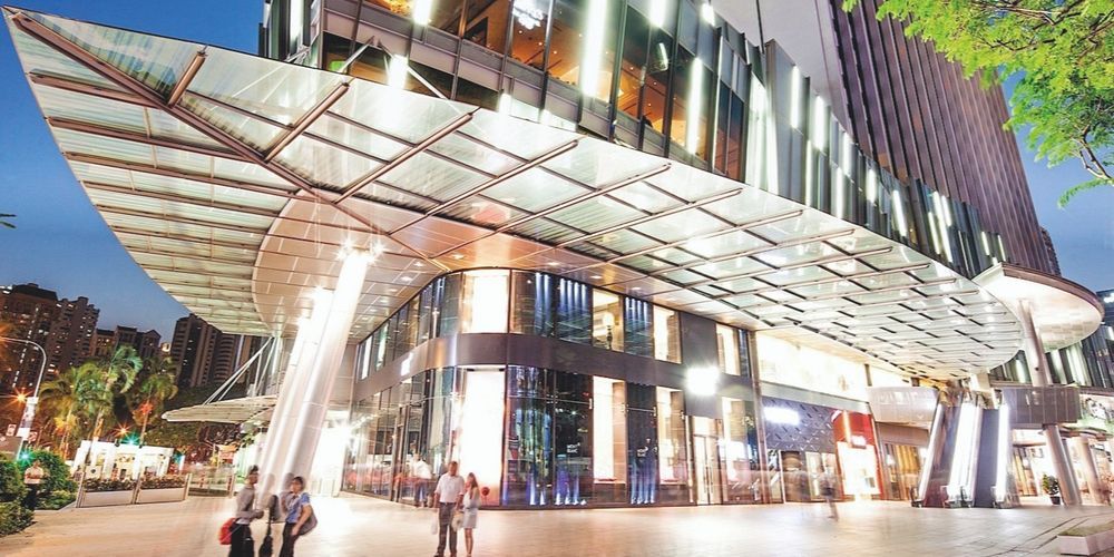 bright hotel exterior near the gallery