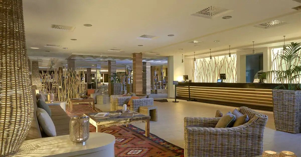 lobby area with several lounge chairs to relax in