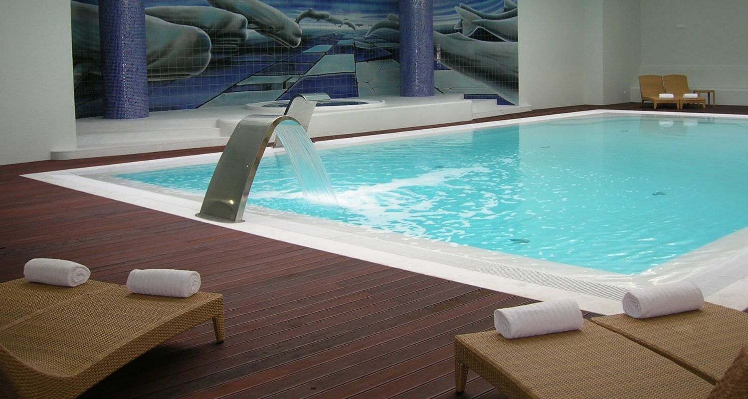 indoor swimming pool