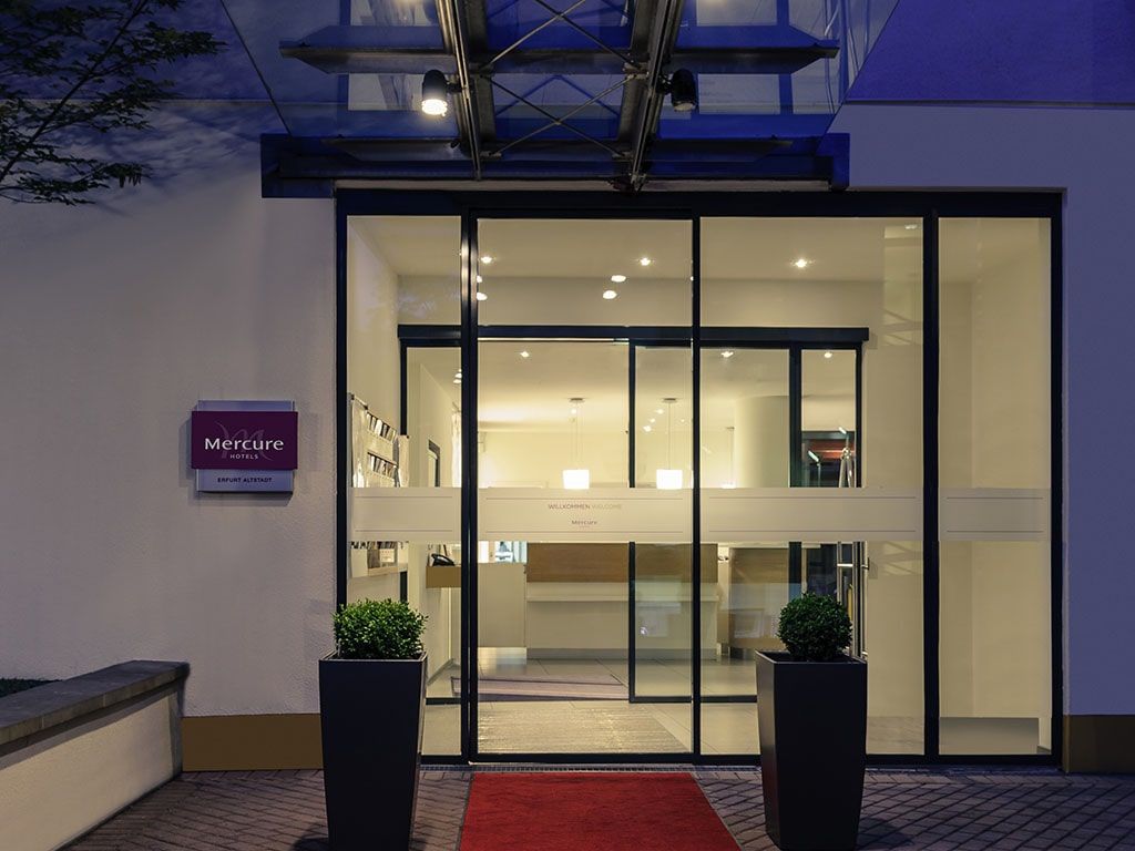 entrance into the hotel