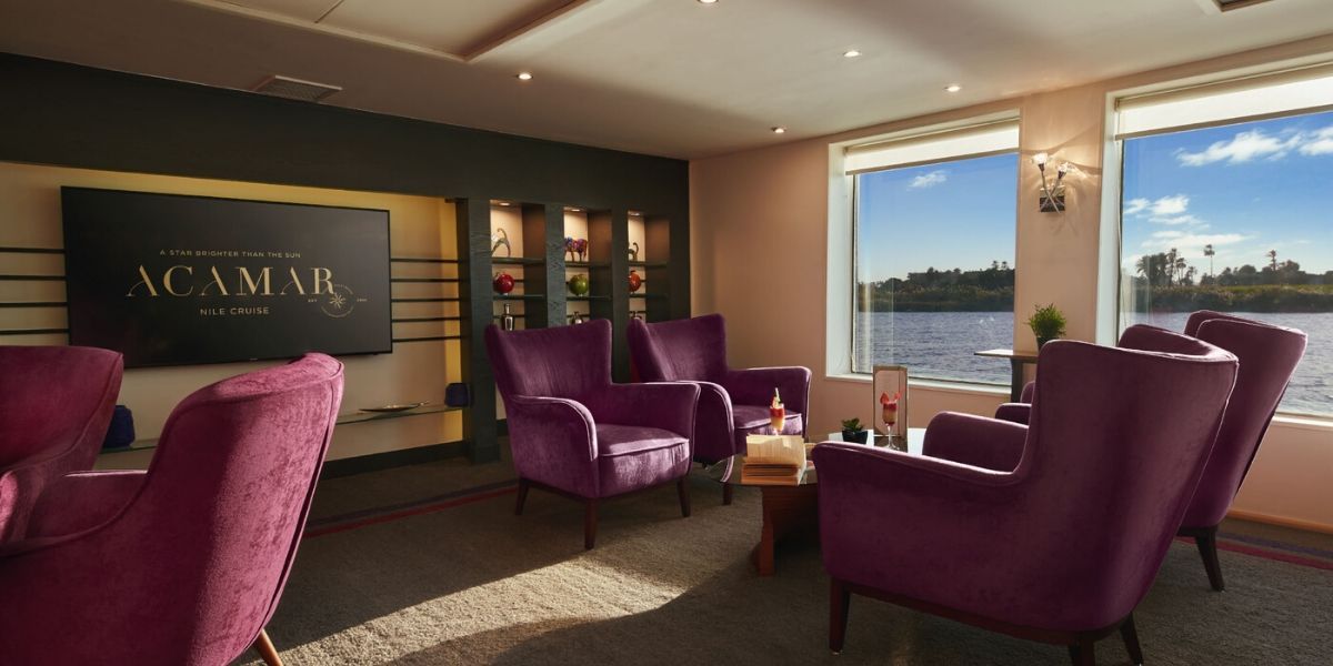 spacious seating area where you can witness the river