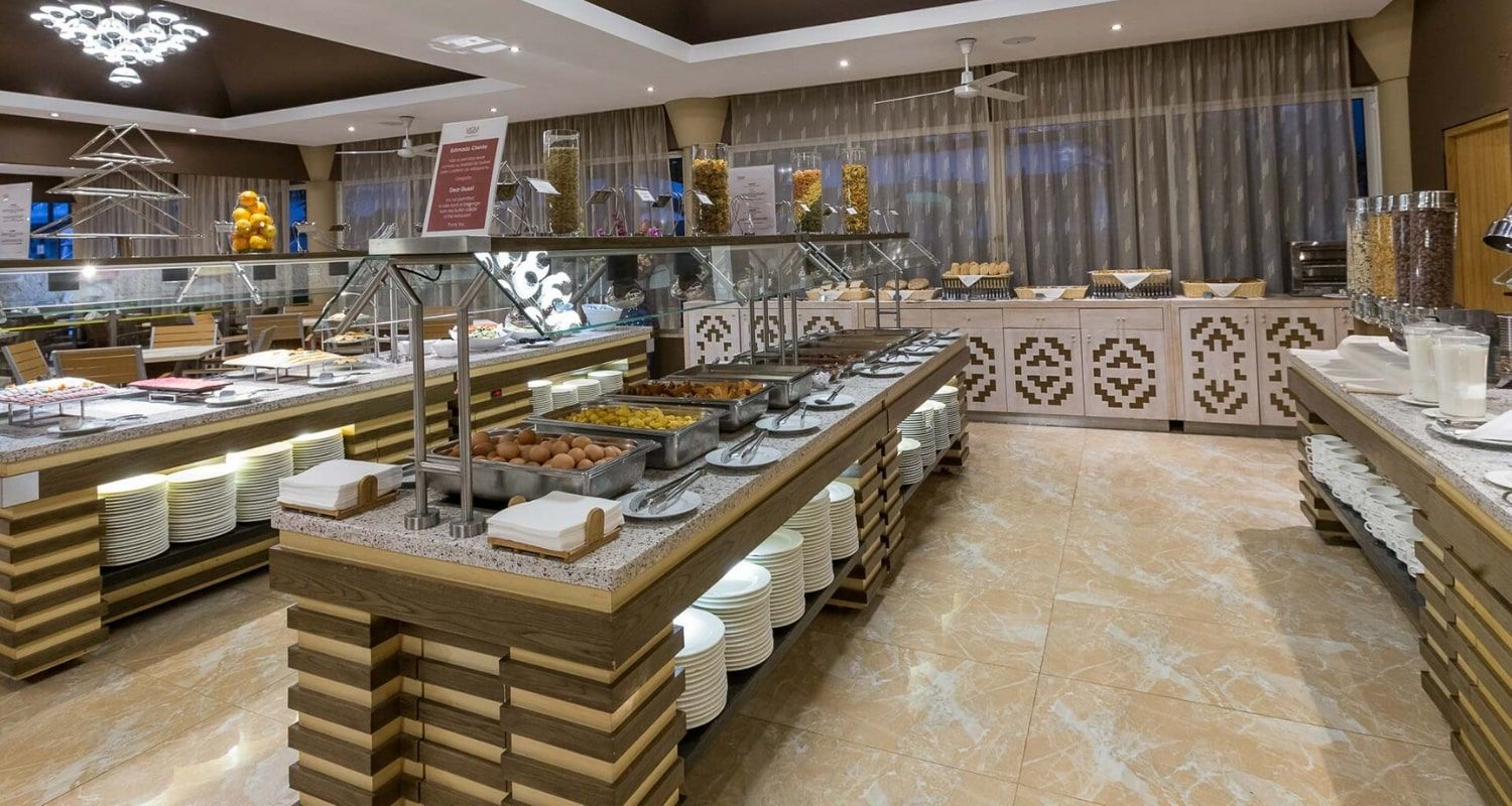 Indoor buffet restaurant - Muthu Clube Praia da Oura