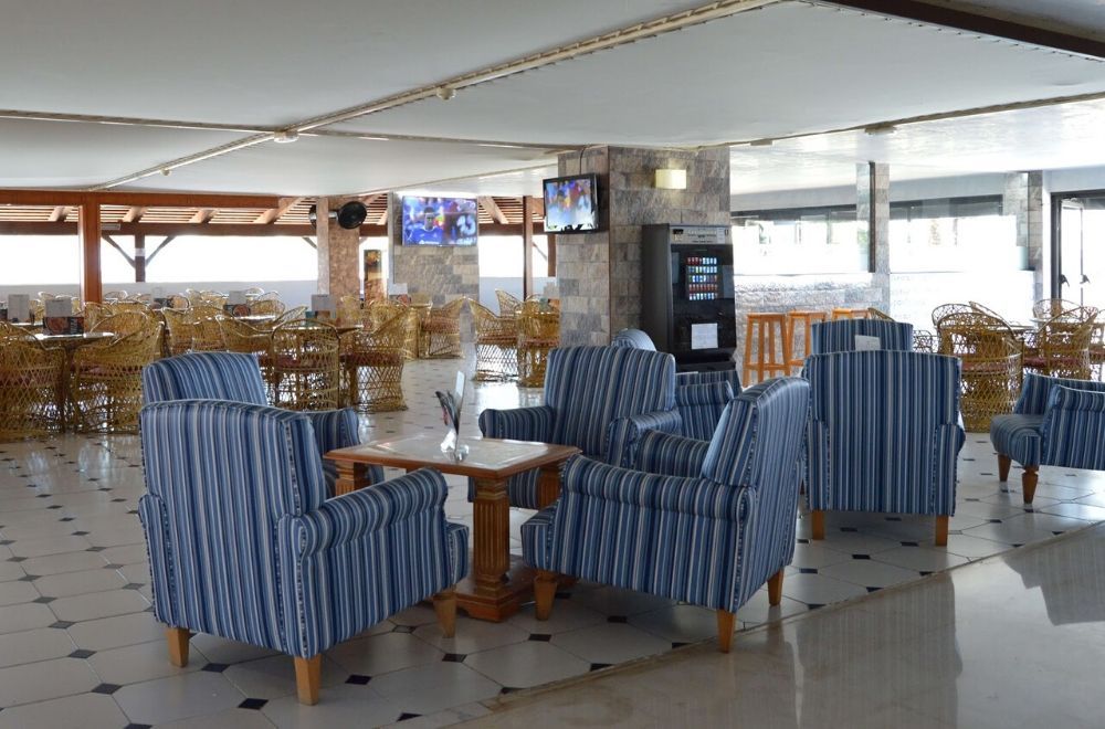 lobby lounge area with a vending machine