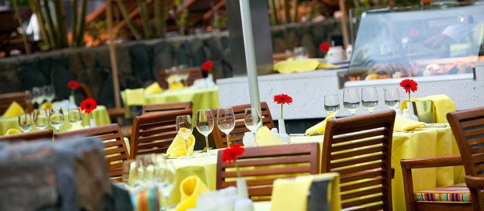 angled look on the table with roses at each table