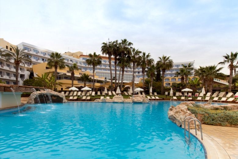 Accessible holiday at St. George Beach Hotel & Spa Resort