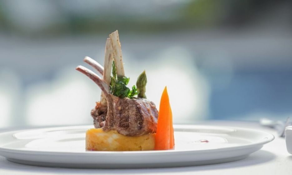 fine dining opportunities await at the hotel restaurant