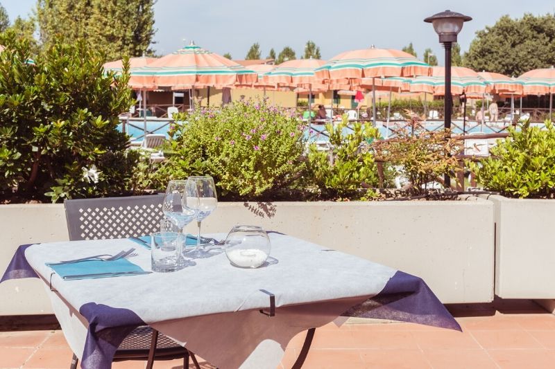 outdoor dining near the pool