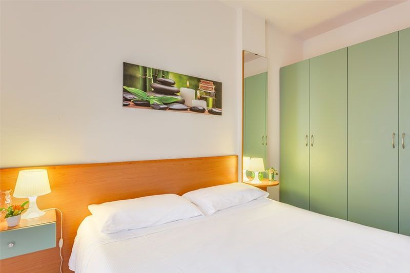 bright and spacious bedroom