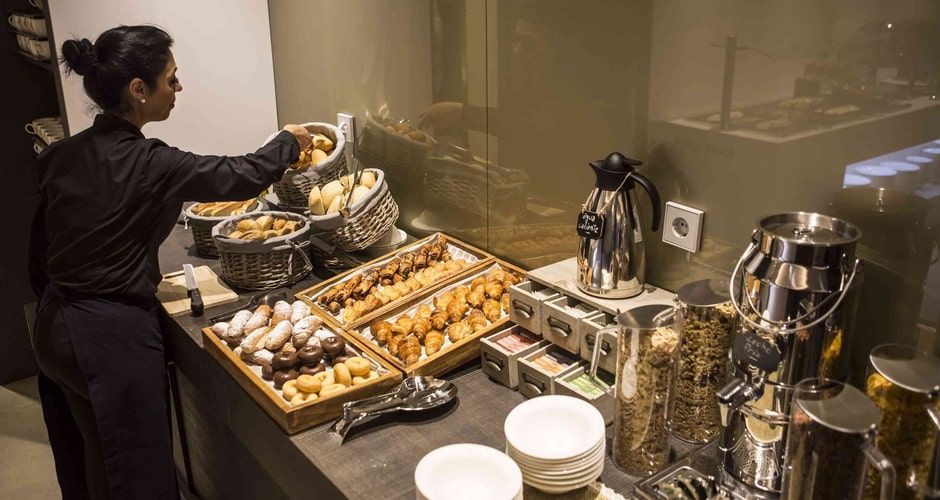 indoor buffet restaurant