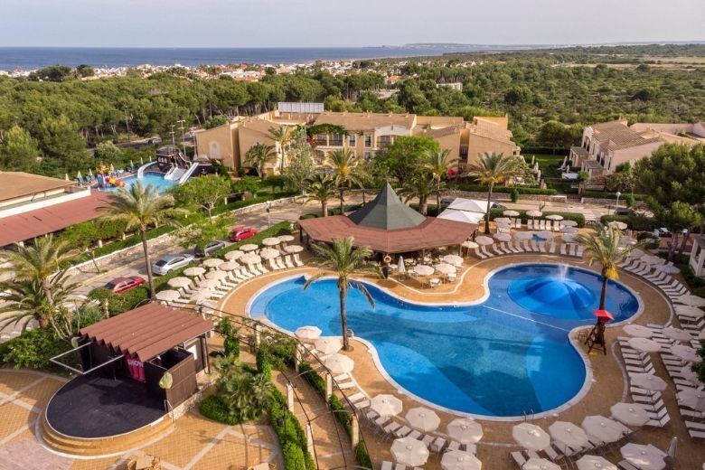 Accessible holiday at Zafiro Menorca